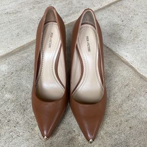 Pour La Victoire 🔥 Christelle Metal Tip High Heel Pump Shoe Sz 9